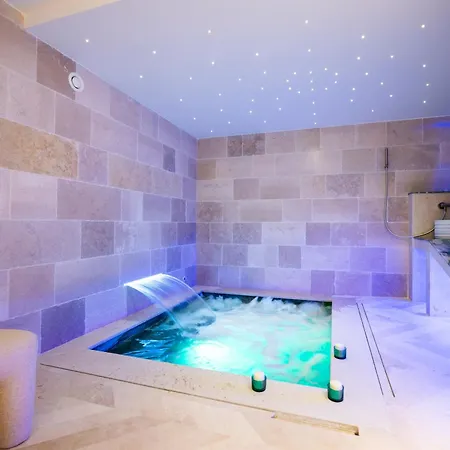 Maison Lilly - Luxury *